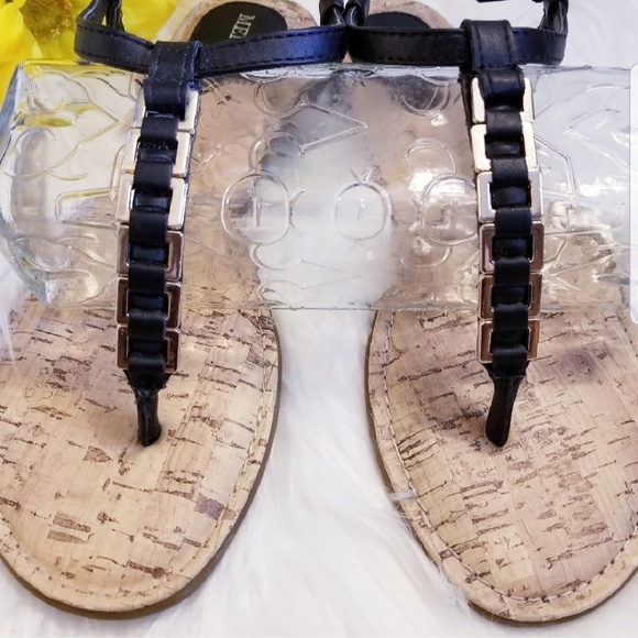 Merona Black and Gold Padded Soles Sandals Size 8 - Picture 2 of 6